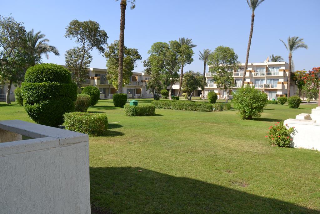 Pyramids Park Resort Il Cairo Esterno foto